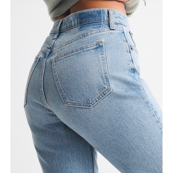 Abercrombie Fitch Curve Love Ultra High Rise 90s Straight Jeans Light Wash 26/2R - Picture 3 of 15